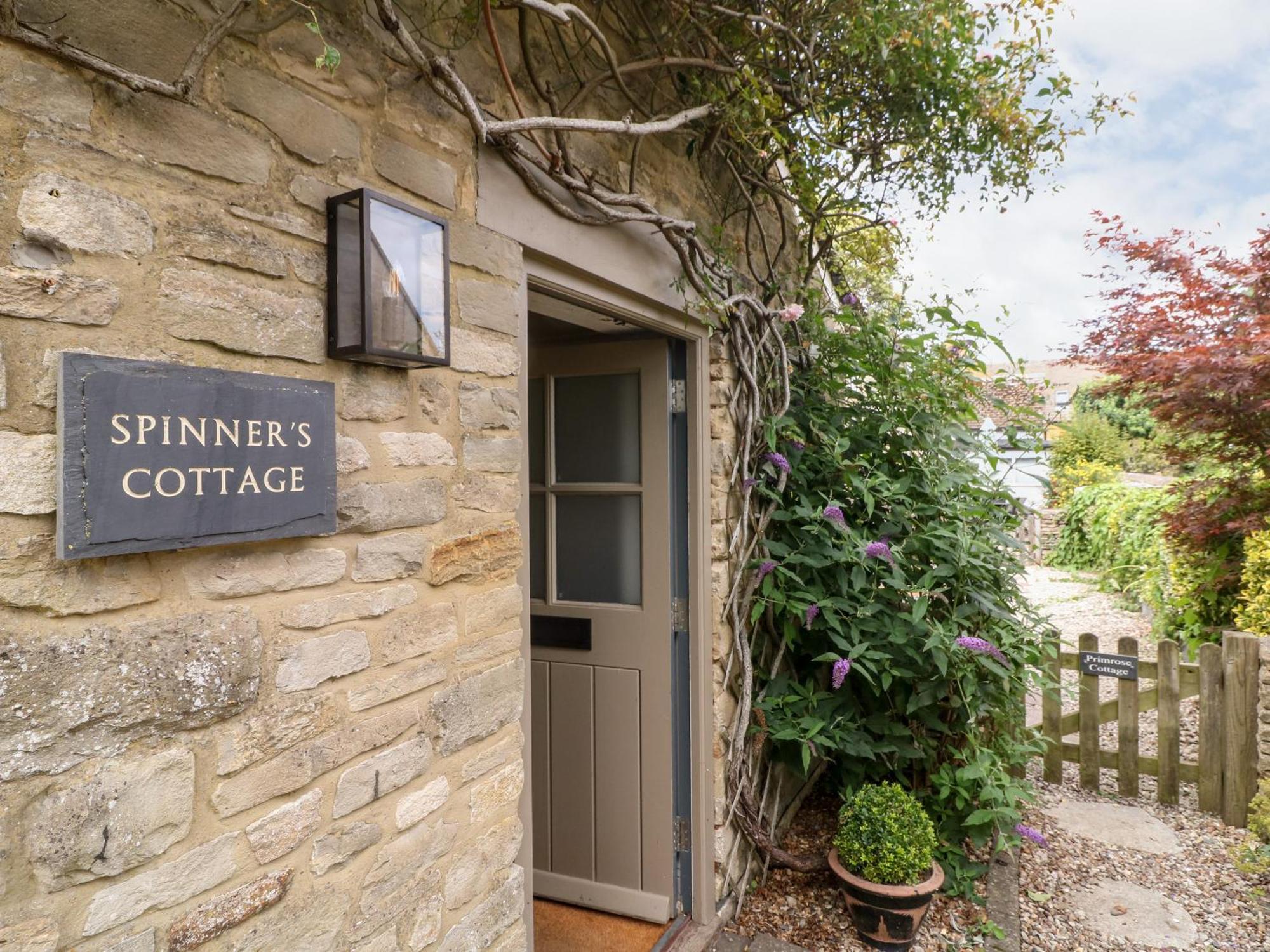 Spinners Cottage ストウ・オン・ザ・ウォルド エクステリア 写真